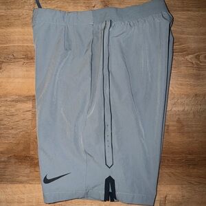 Nike Gladiator Tennis shorts (s) 9 in.